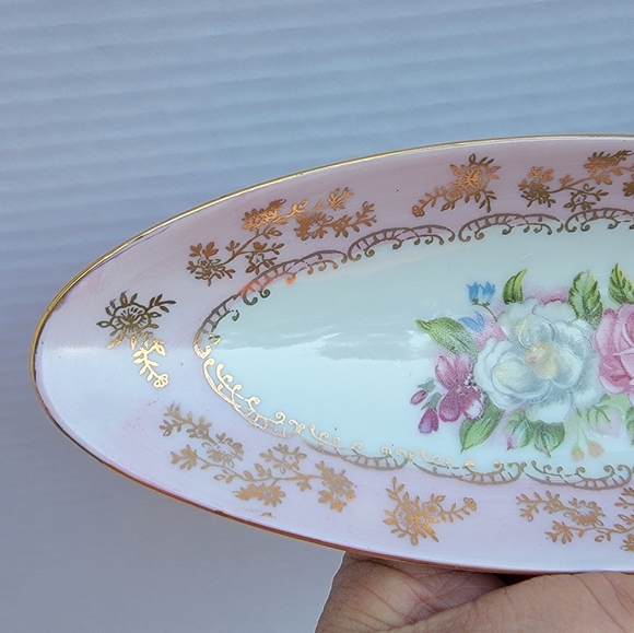 Arnart 5th Ave #22/113N Porcelain Hand-painted 10" Oval Relish Tray Dish - Picture 5 of 11